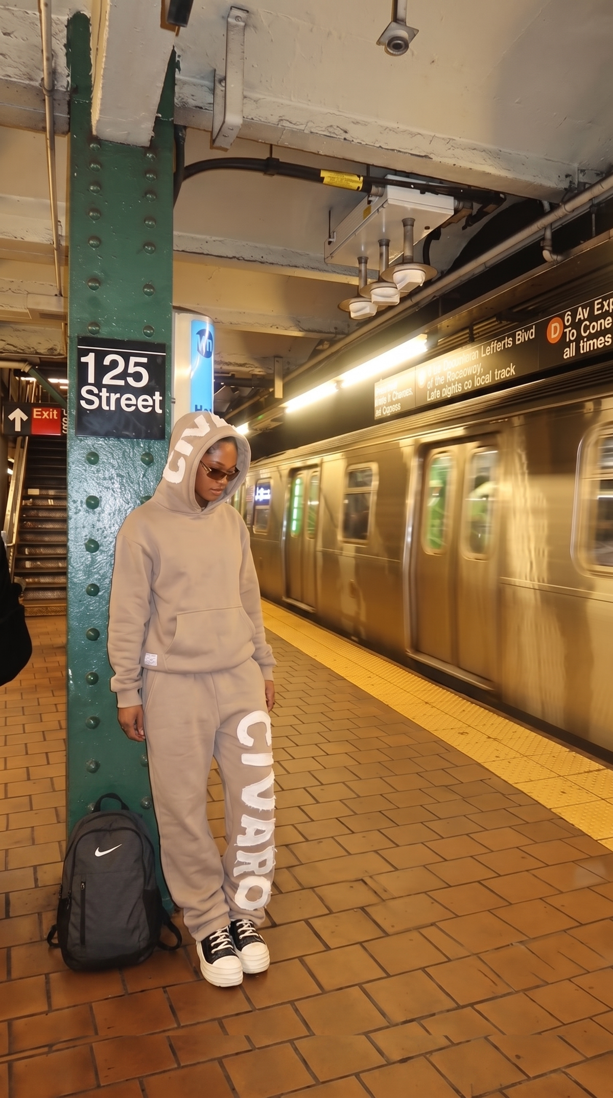 Appliqué  Brown Sweatpants