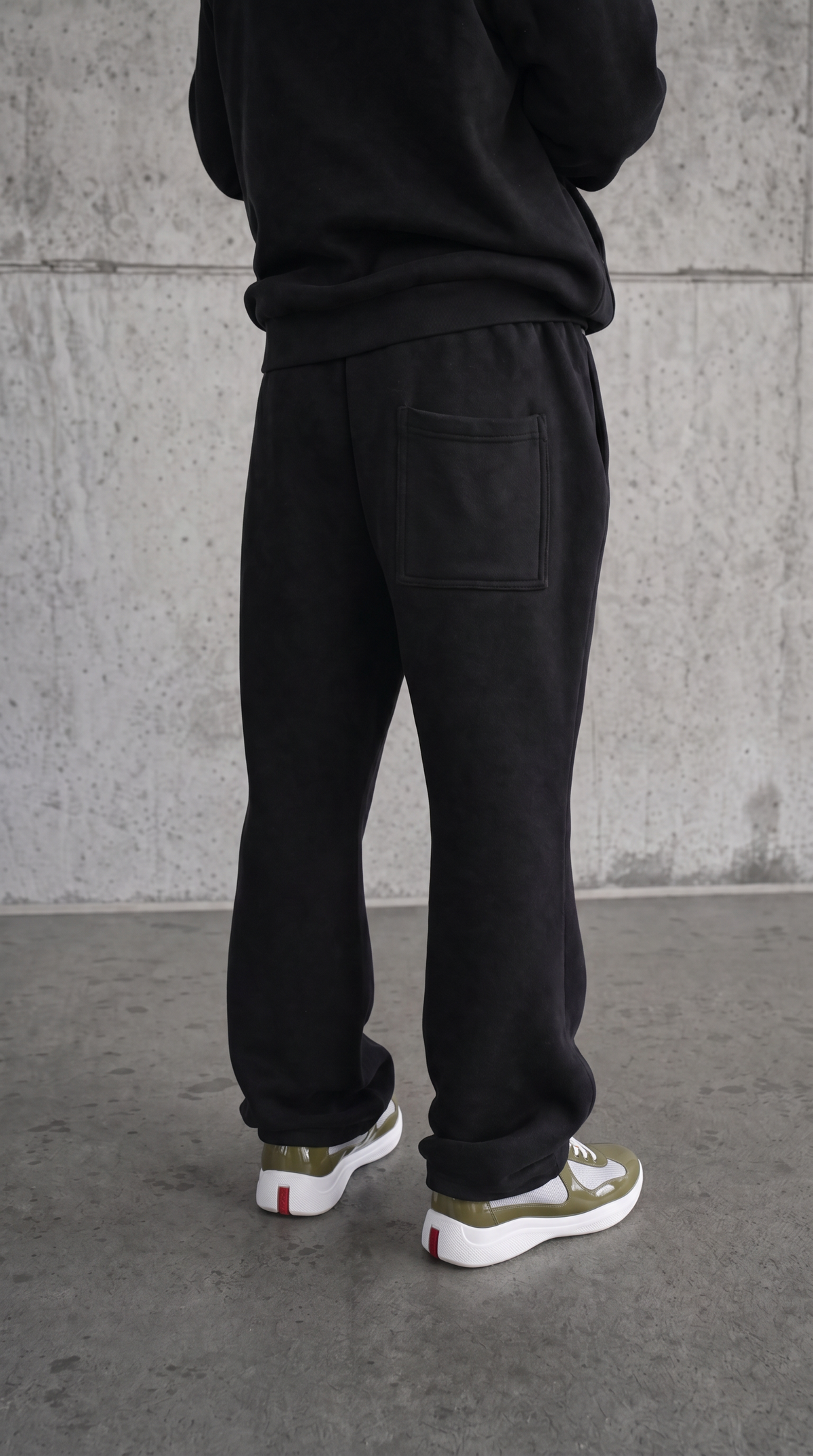 Appliqué Black Sweatpants