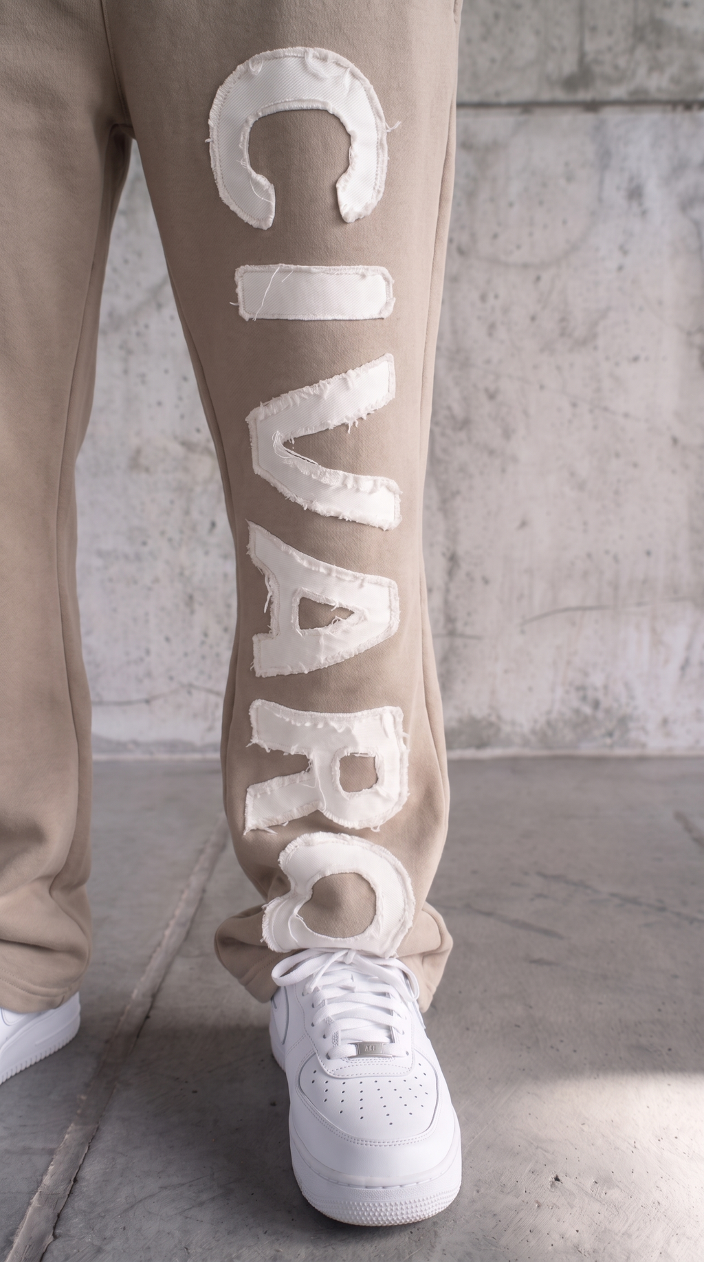 Appliqué  Brown Sweatpants